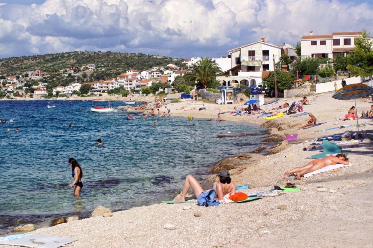 Family Friendly Seaside Apartments Razanj, Rogoznica - 10373 Eksteriør billede