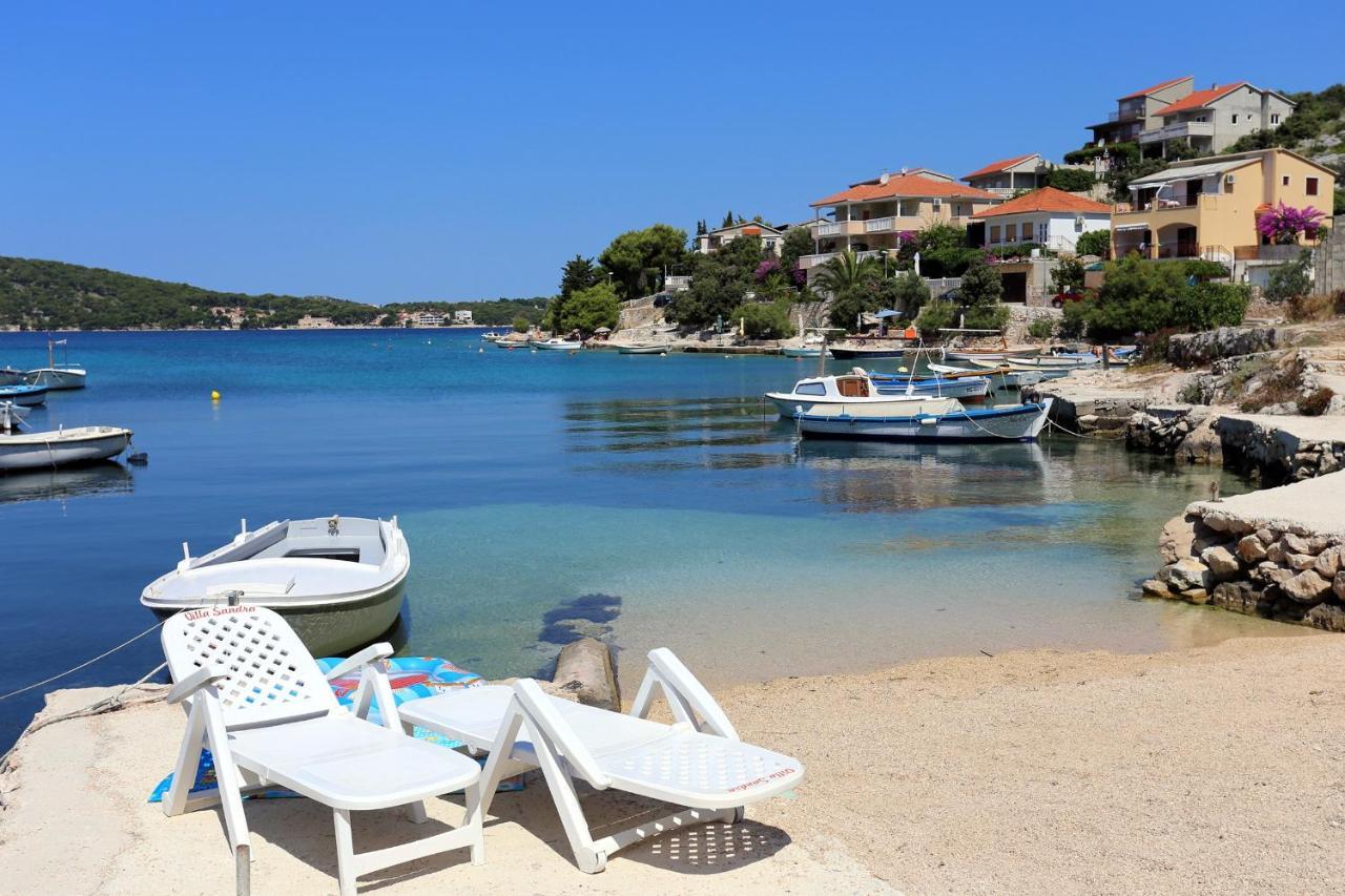 Family Friendly Seaside Apartments Razanj, Rogoznica - 10373 Eksteriør billede