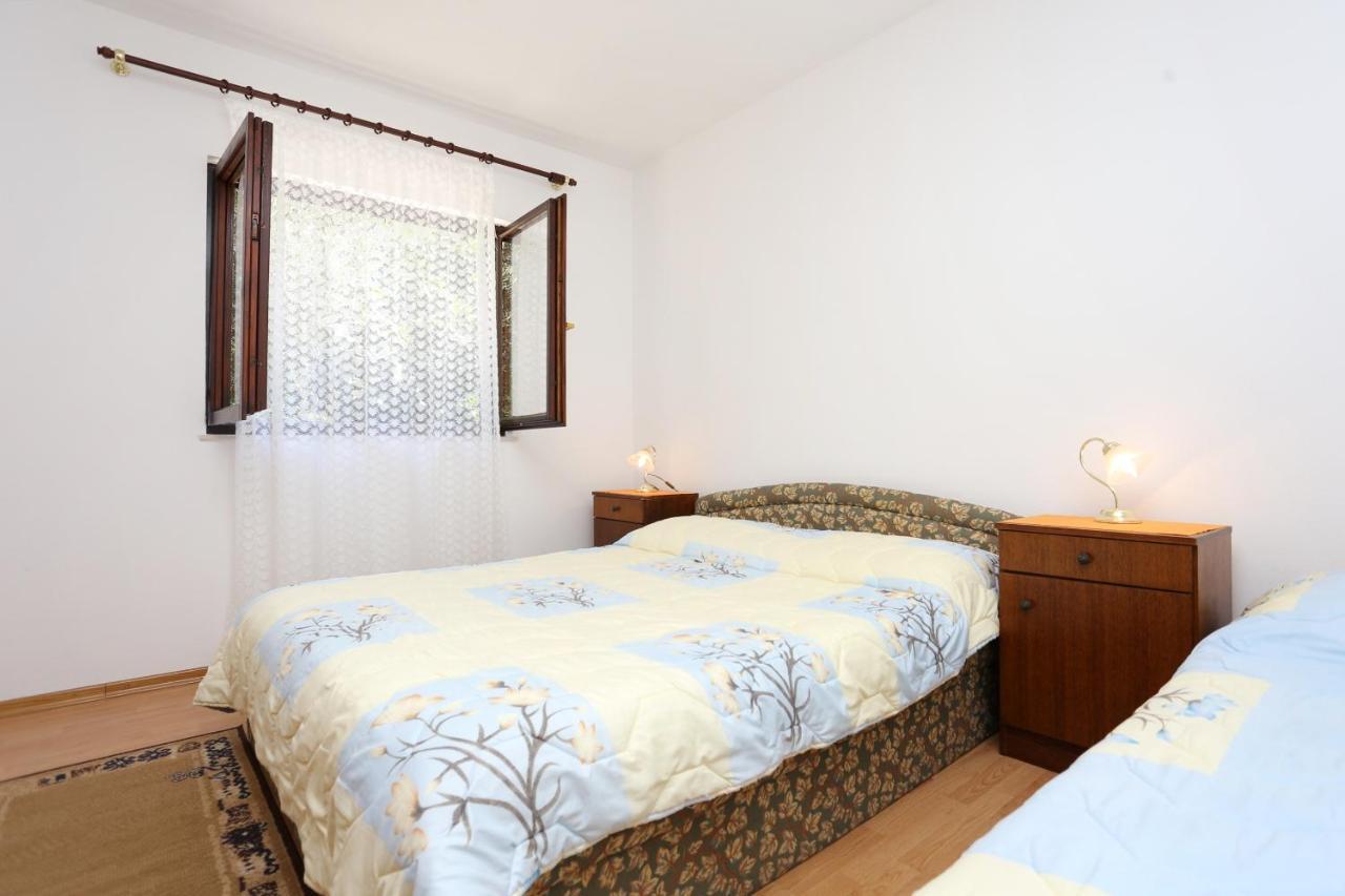 Family Friendly Seaside Apartments Razanj, Rogoznica - 10373 Eksteriør billede