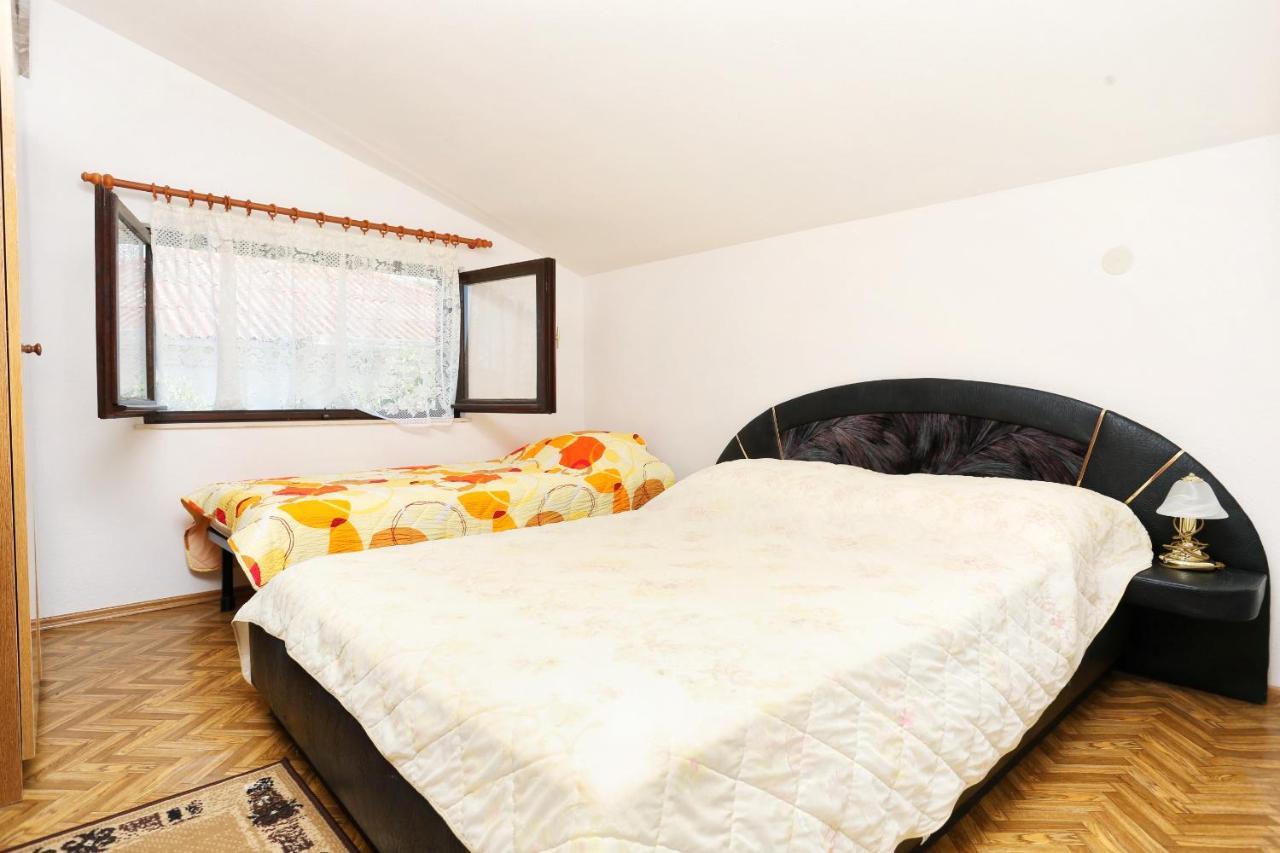 Family Friendly Seaside Apartments Razanj, Rogoznica - 10373 Eksteriør billede