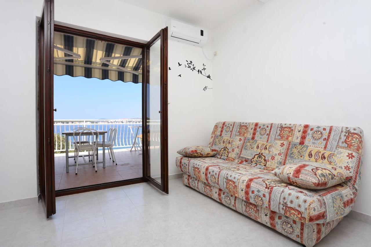 Family Friendly Seaside Apartments Razanj, Rogoznica - 10373 Eksteriør billede