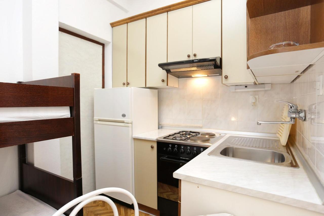Family Friendly Seaside Apartments Razanj, Rogoznica - 10373 Eksteriør billede