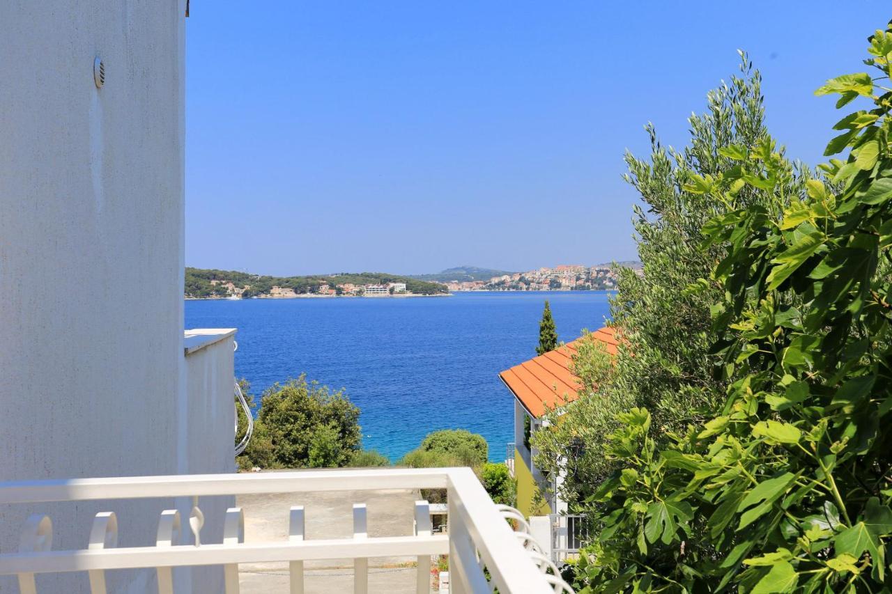 Family Friendly Seaside Apartments Razanj, Rogoznica - 10373 Eksteriør billede