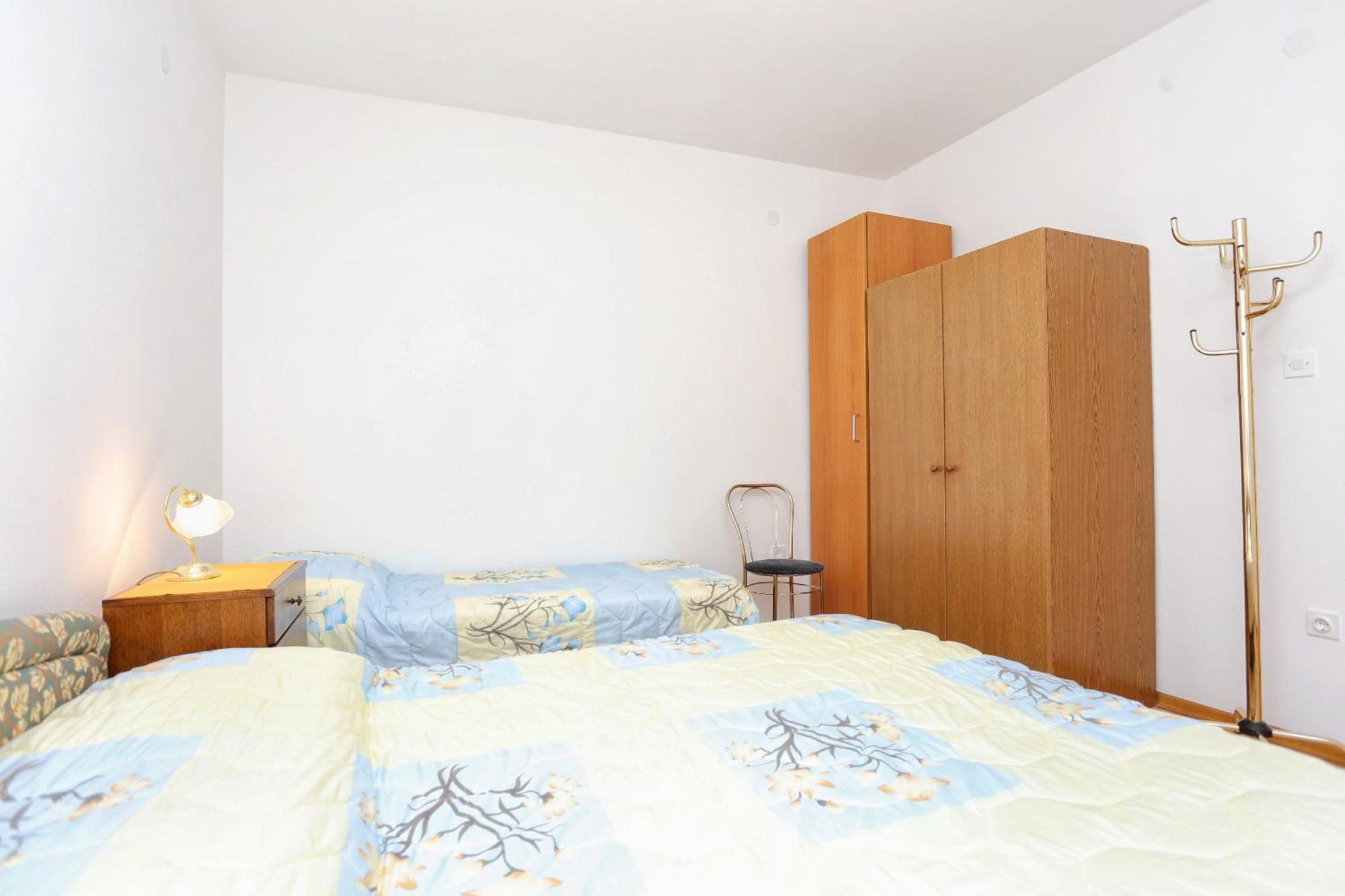 Family Friendly Seaside Apartments Razanj, Rogoznica - 10373 Værelse billede