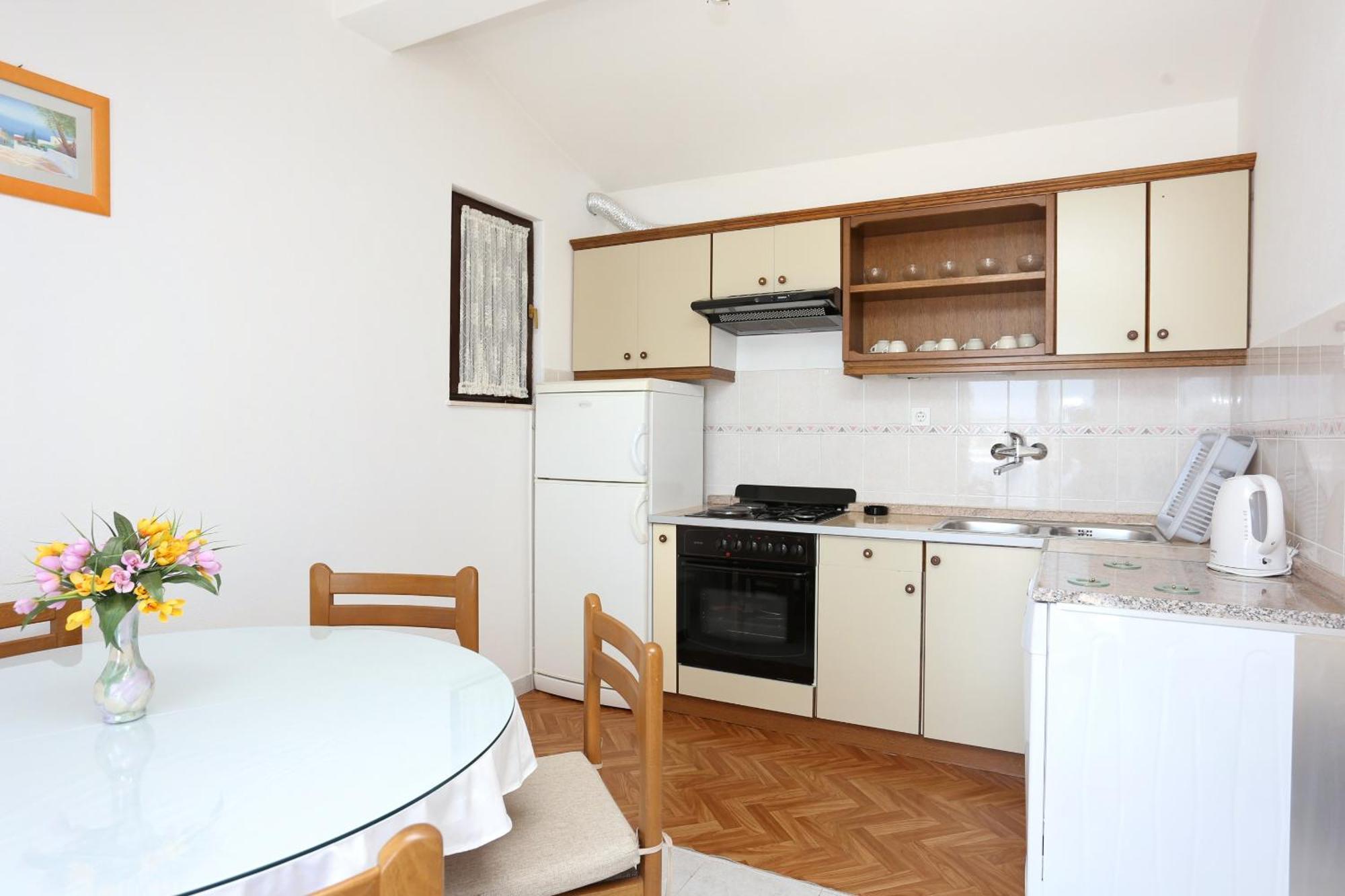 Family Friendly Seaside Apartments Razanj, Rogoznica - 10373 Værelse billede