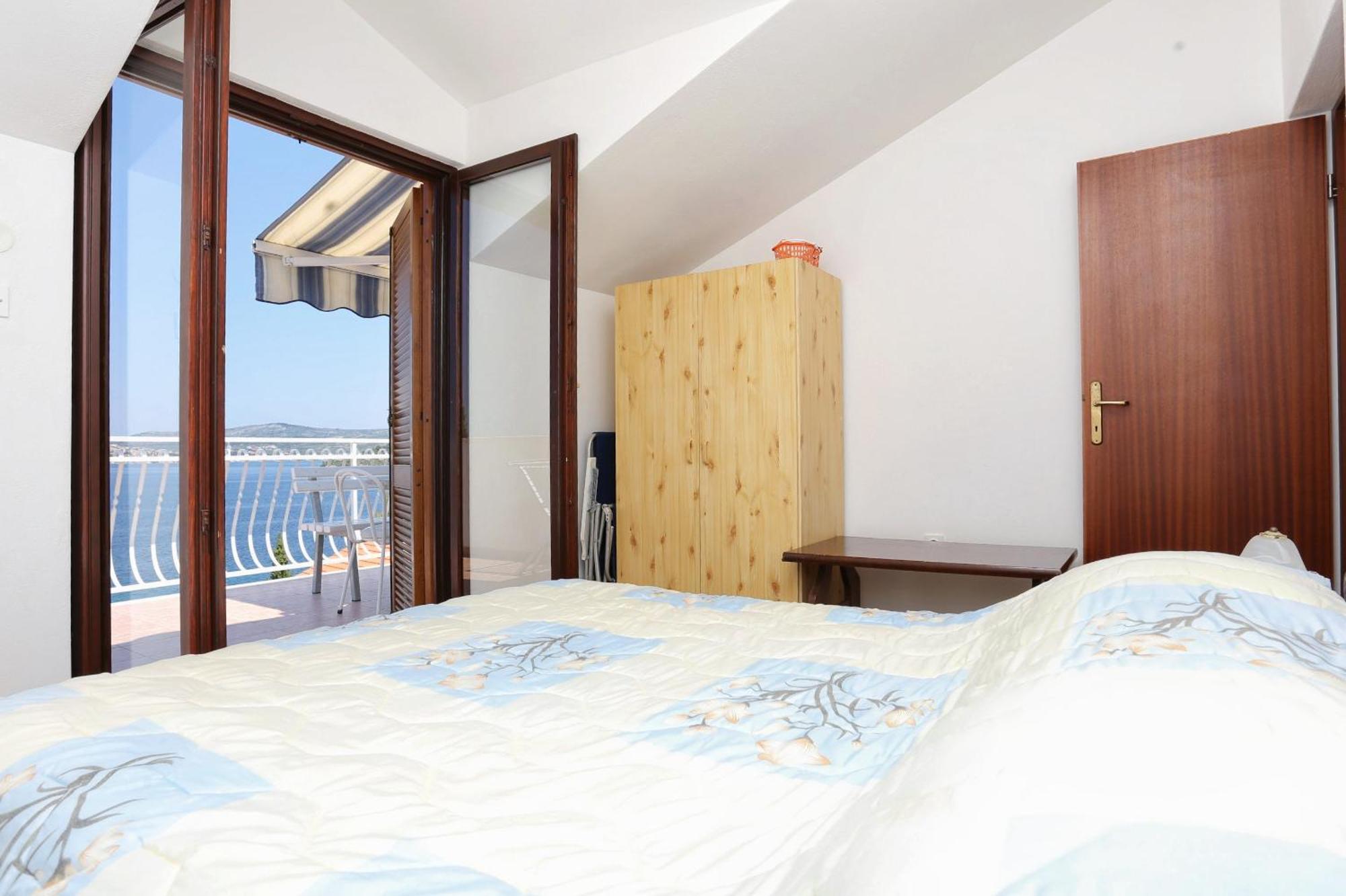 Family Friendly Seaside Apartments Razanj, Rogoznica - 10373 Værelse billede
